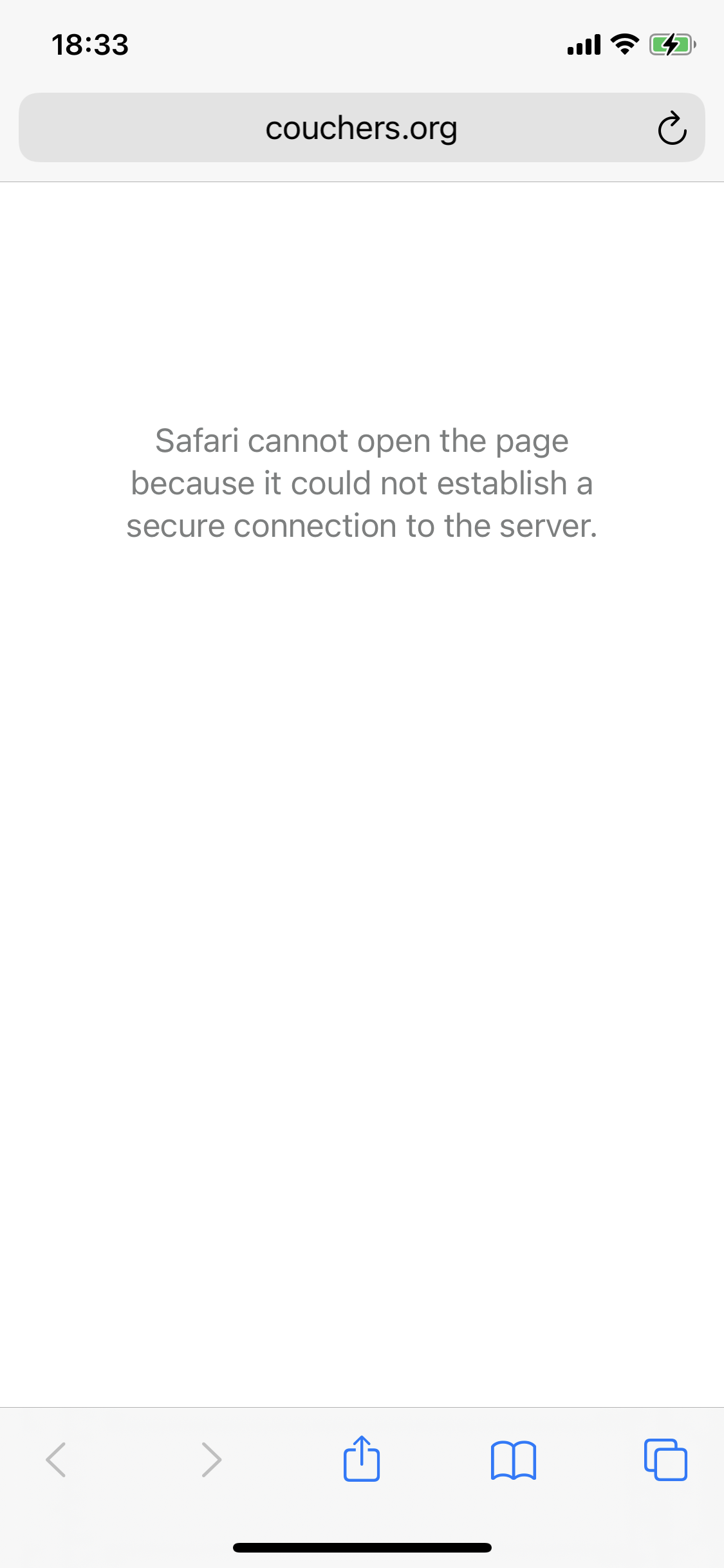 Screenshot of Safari on iPhone refusing to connect to couchers.org when not in a private tab